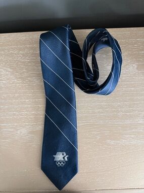 Vintage 1984 Navy Blue Olympic Emblem Men's Tie